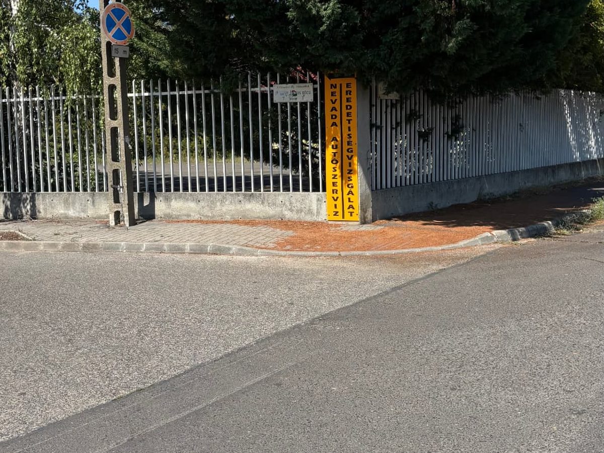 A Veres Péter út és Arany János utca sarka Mátyásföldön